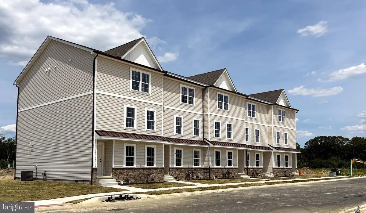 23 Hazel Grove St #106, Harrington, DE 19952 - #1