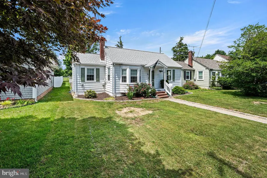 39 Pine St, Dover, DE 19901 - #2