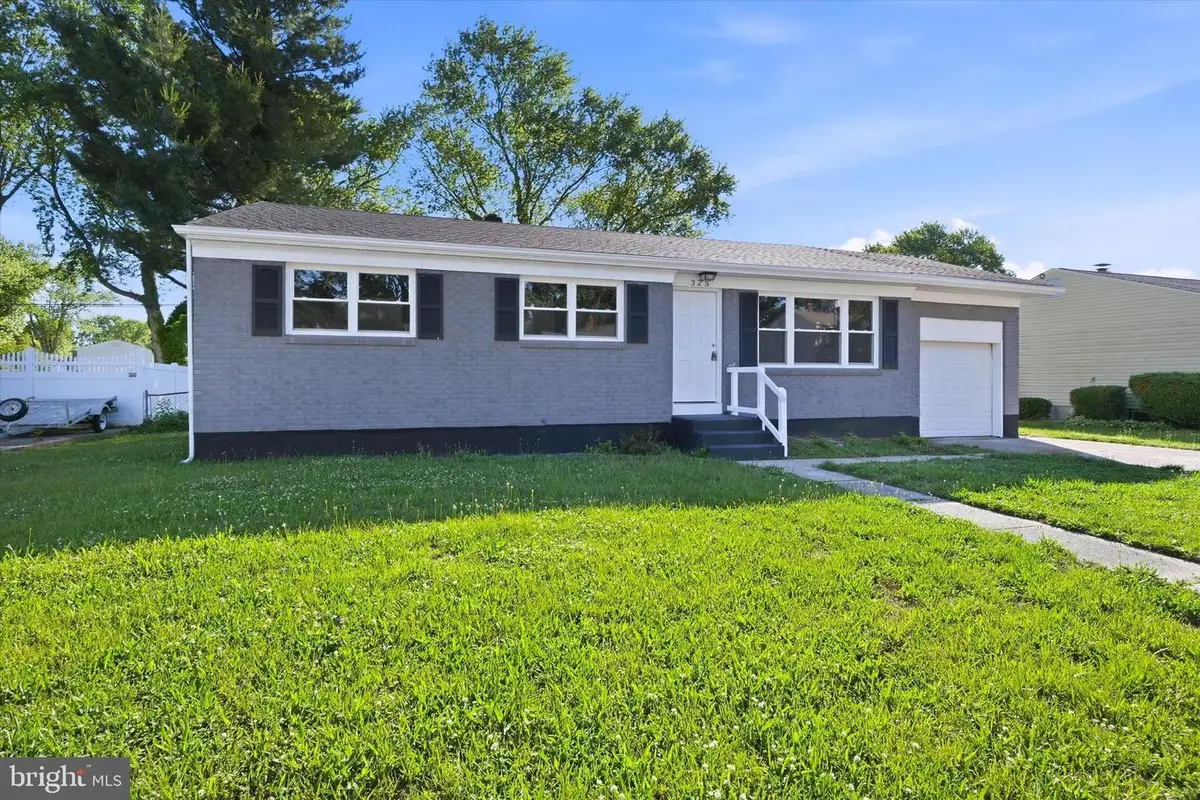 325 Frear Dr, Dover, DE 19901 - #1