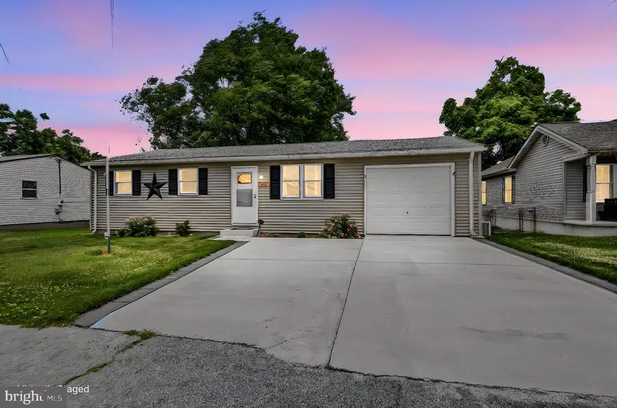 105 High St, Kenton, DE 19955 - #2