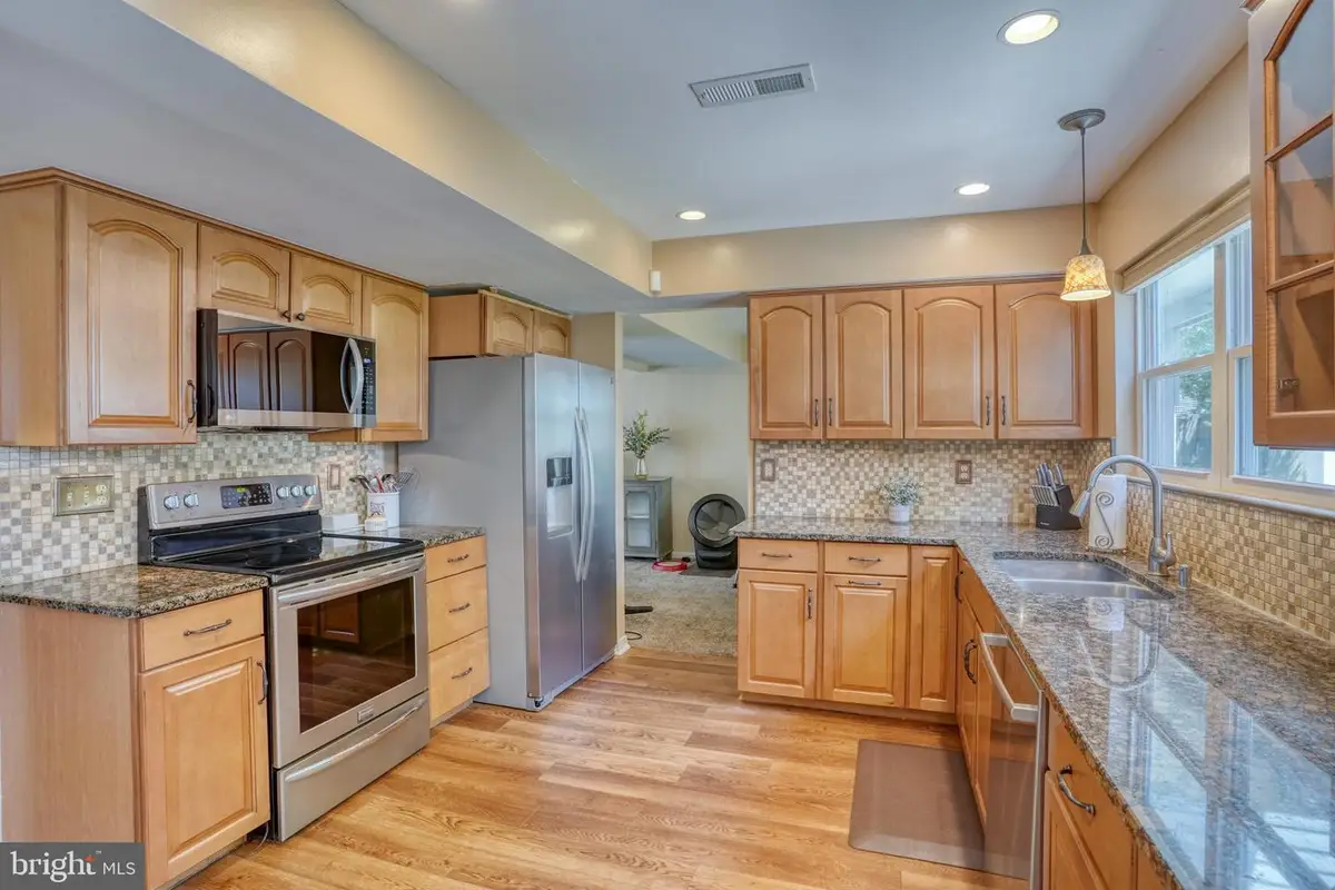 1275 N Farmview Dr, Dover, DE 19904 - #1