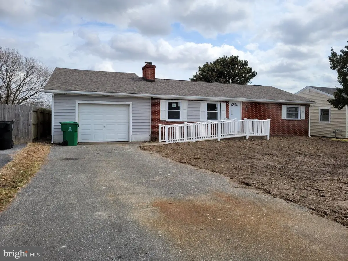 10411 S Dupont Hwy, Felton, DE 19943 - #1