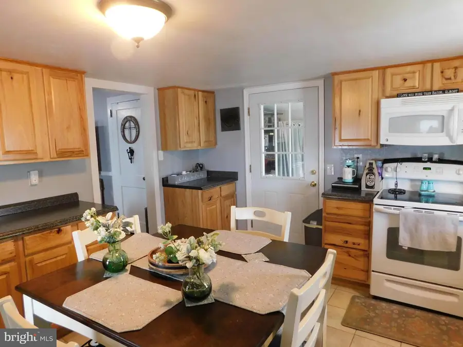 11 N Main St, Magnolia, DE 19962 - #2