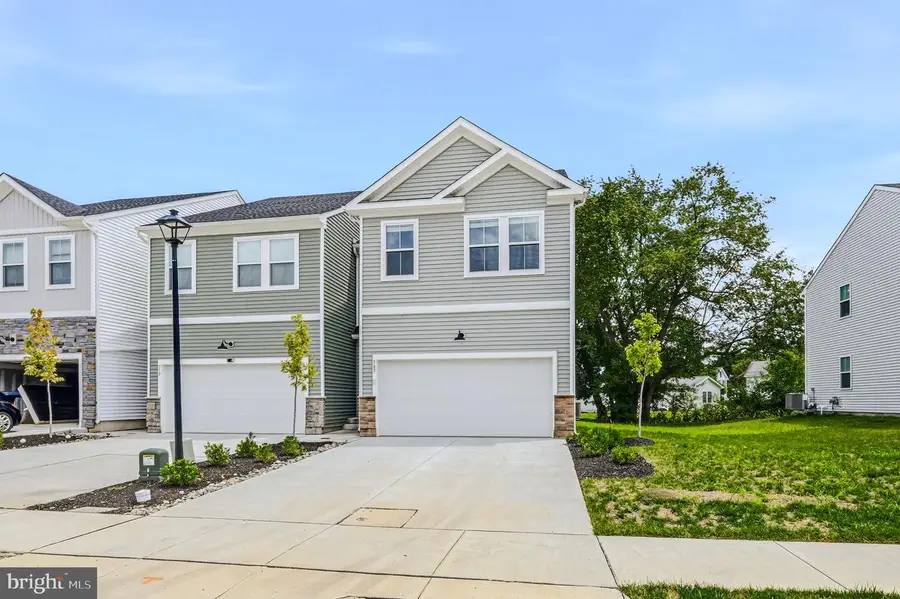 565 W North St, Smyrna, DE 19977 - #3