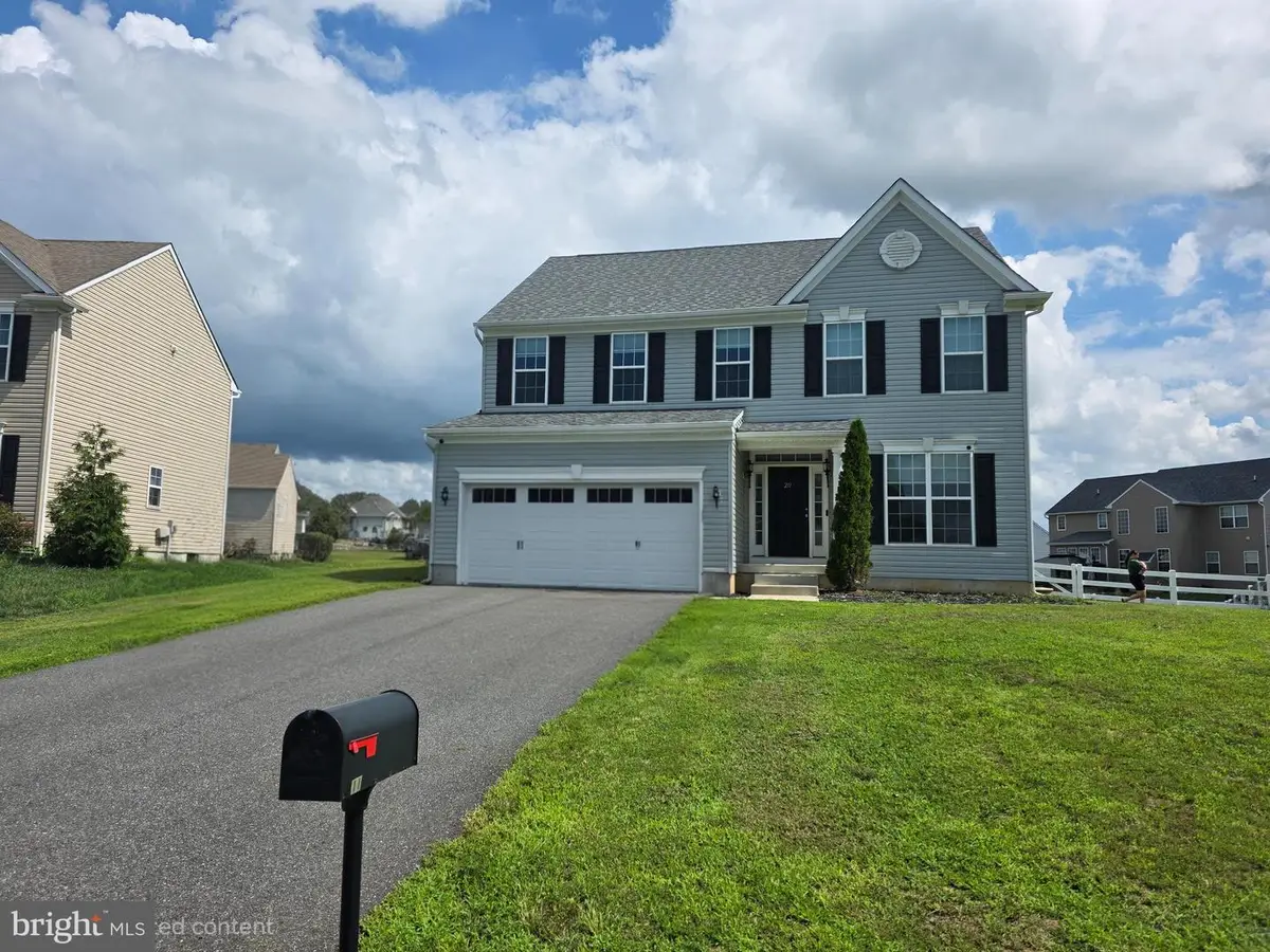 211 Gardenbrook Dr, Smyrna, DE 19977 - #1