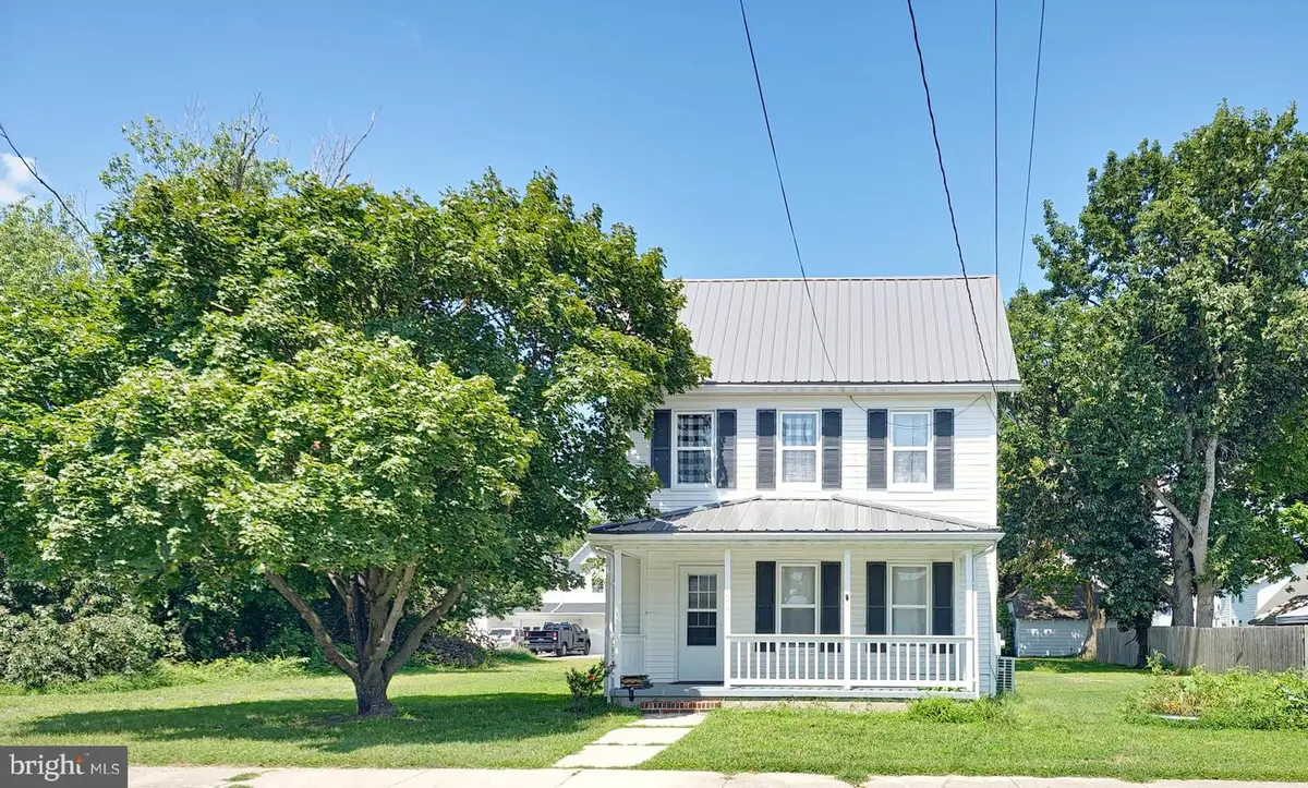 100 Third St, Harrington, DE 19952 - #1