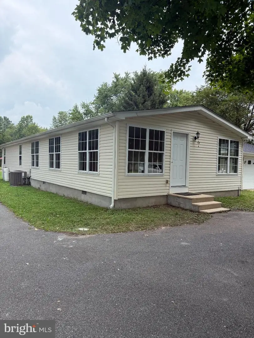 3351 W Denneys Rd, Dover, DE 19904 - #1