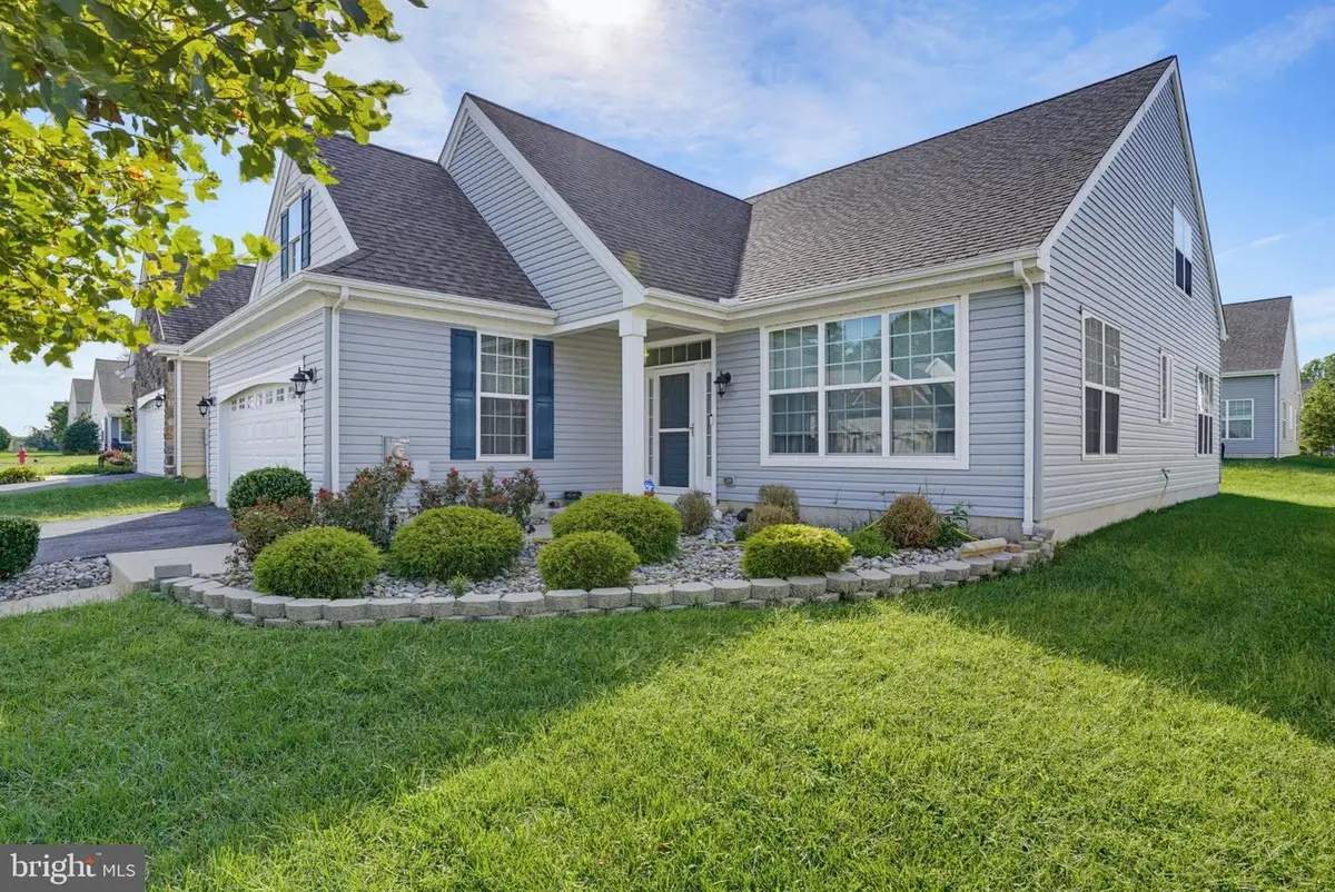 113 E Clarendon Dr, Smyrna, DE 19977 - #1