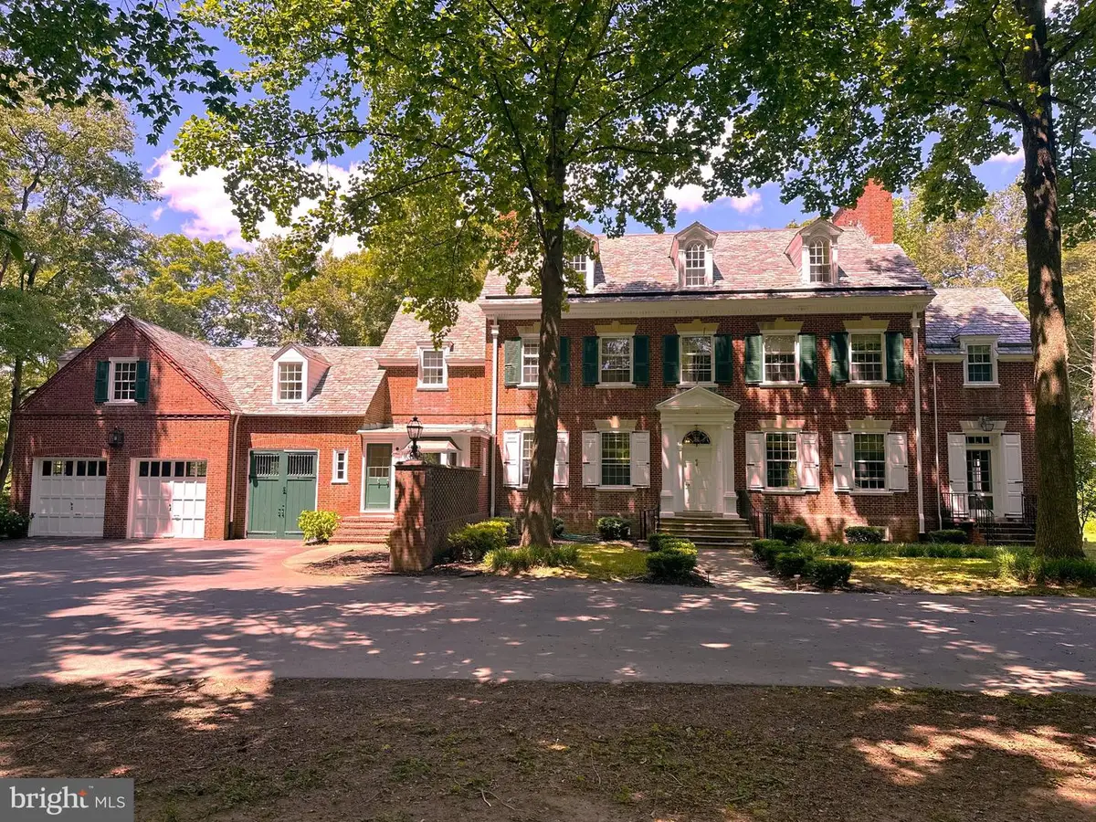 233 Walker Rd, Dover, DE 19904 - #1