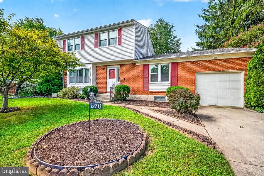 576 Crawford Ave, Dover, DE 19901 - #2