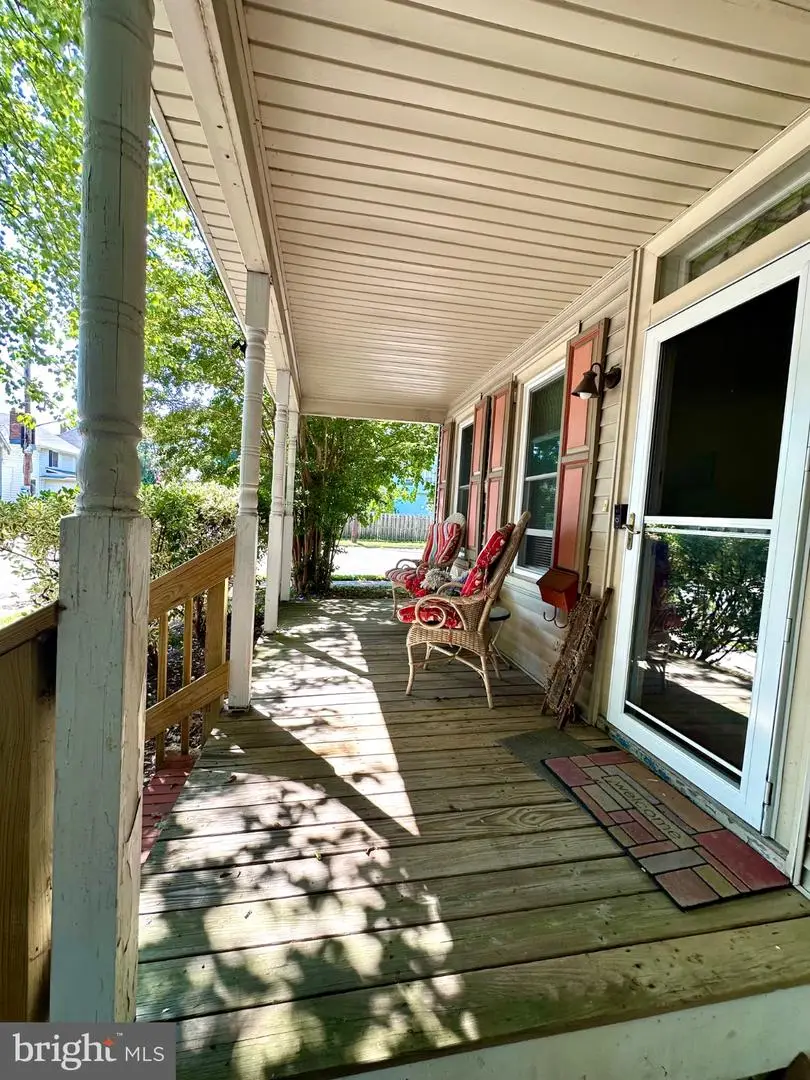 302 N Bradford St, Dover, DE 19904 - #3