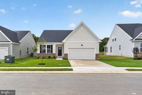 877 Virdin Dr, SMYRNA, DE 19977