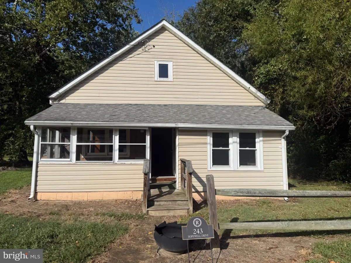 243 Hopewell Dr, Clayton, DE 19938 - #1