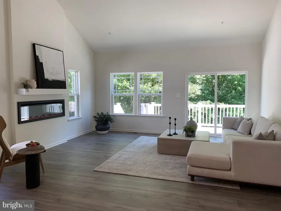 216 N Heron Ln, New Castle, DE 19720 - Image #2