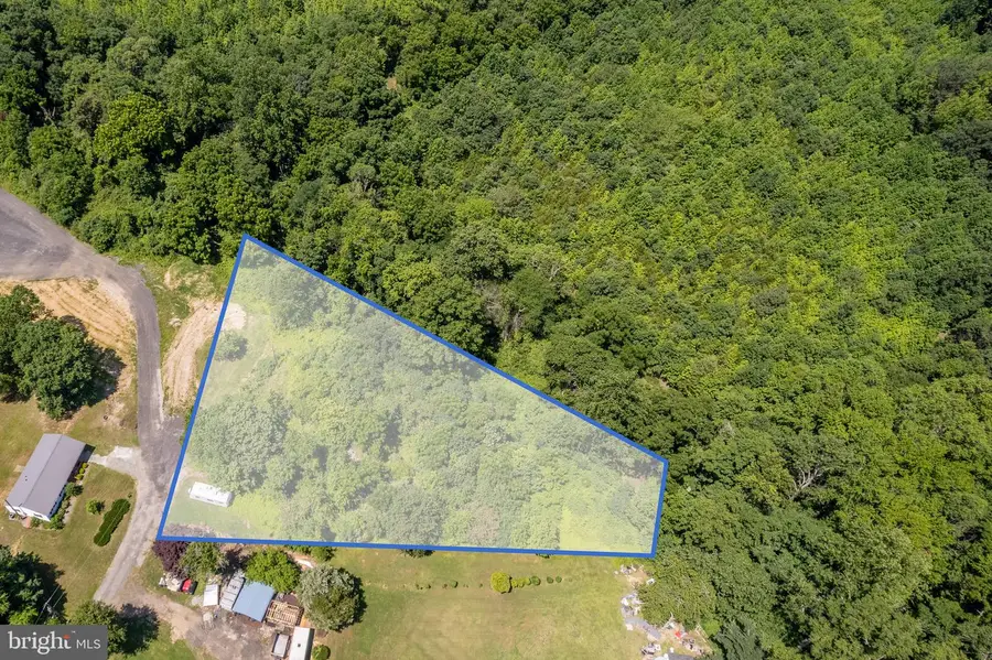 214 Raleigh Mitchell Ln, Townsend, DE 19734 - Image #2