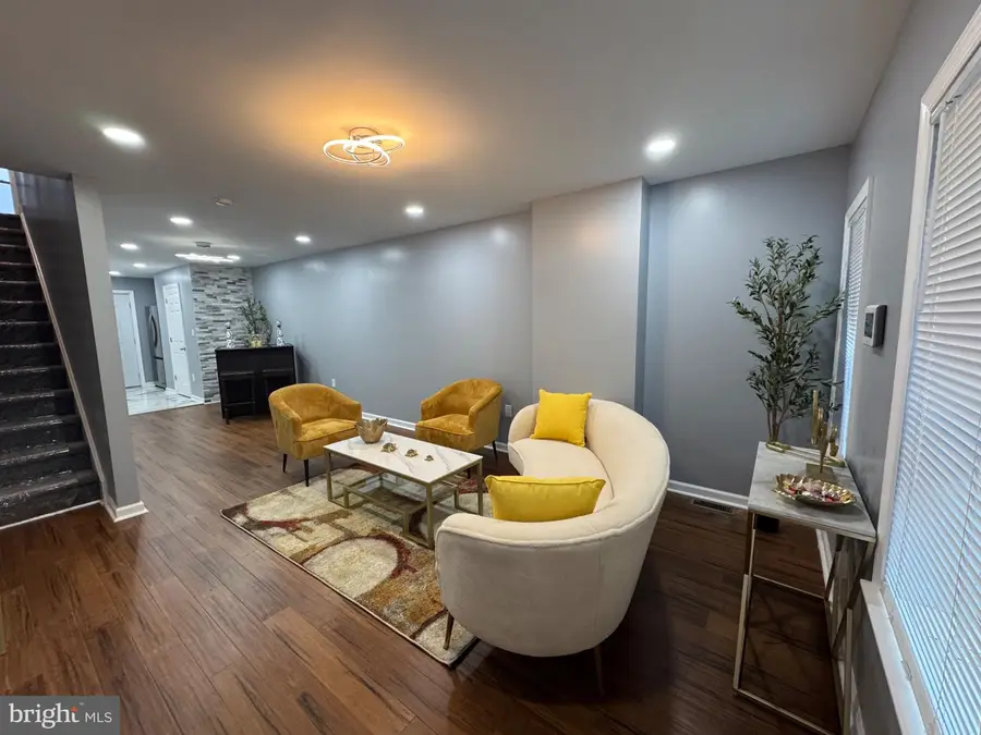 739 E 10th St, Wilmington, DE 19801 - Image #2