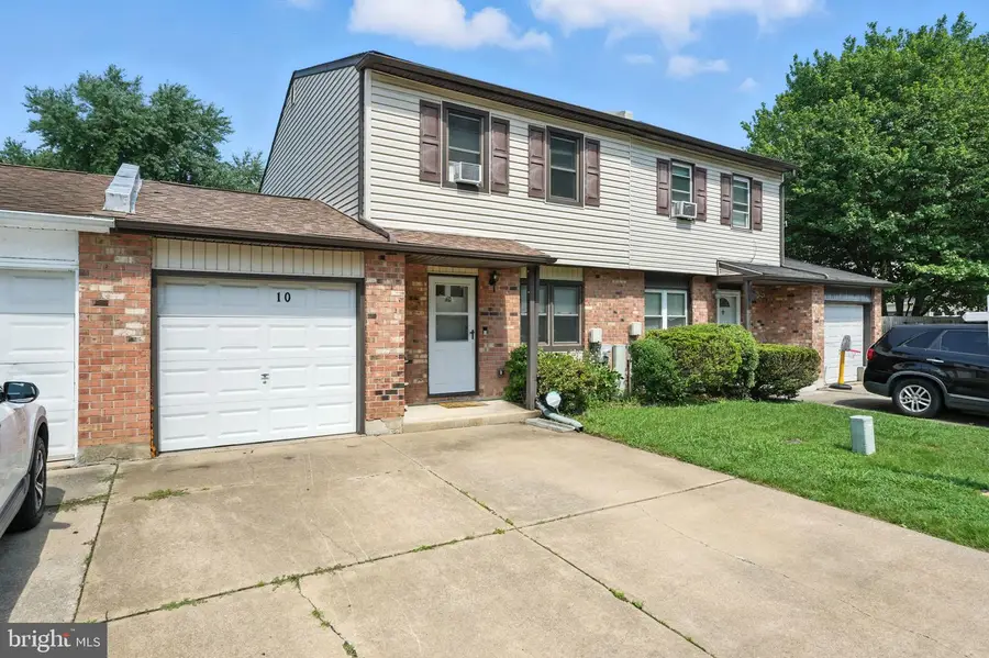 10 Bradley Dr, Newark, DE 19702 - #2