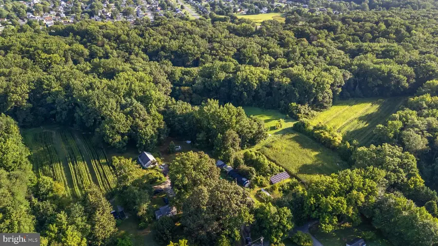 557 Mansion House Rd, Bear, DE 19701 - Image #2