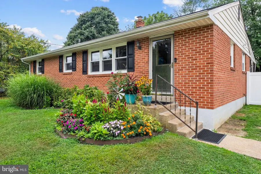 402 Stafford Ave, Newark, DE 19711 - Image #2