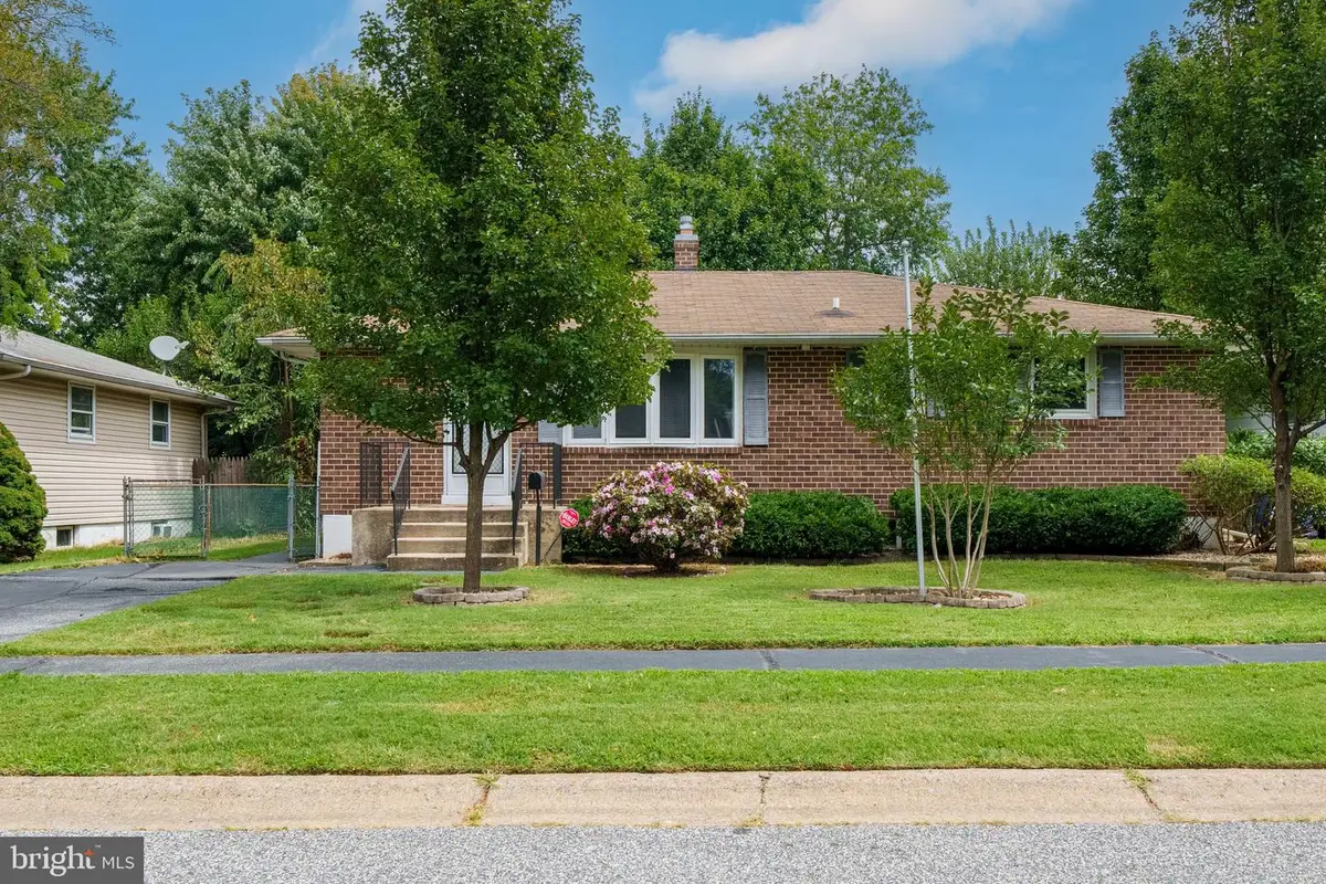 24 Guenever Dr, New Castle, DE 19720 - Image #1