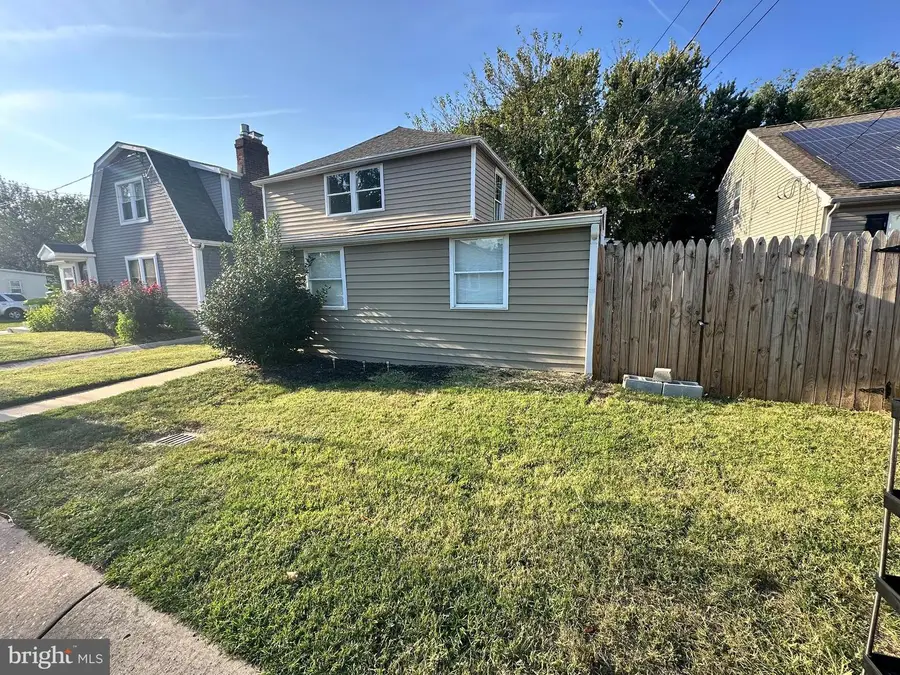 16 Tyrone Ave, New Castle, DE 19720 - #3