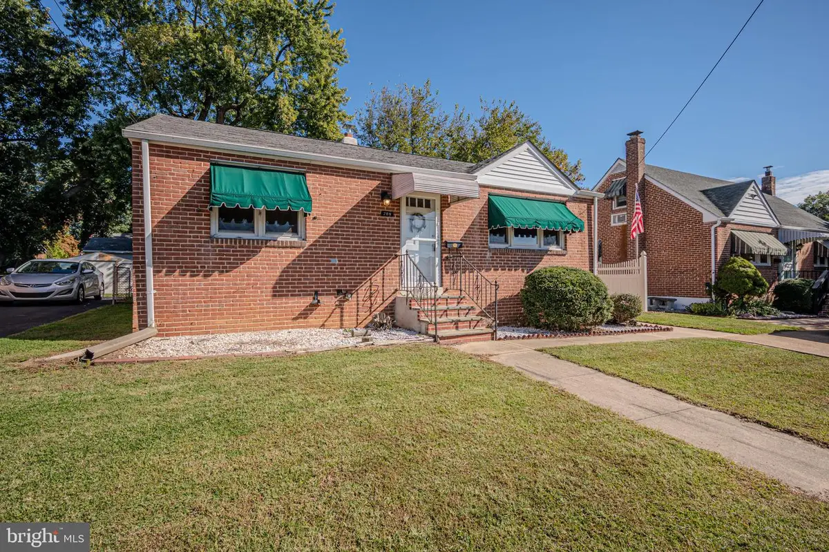 209 Taylor Rd, Wilmington, DE 19804 - #1