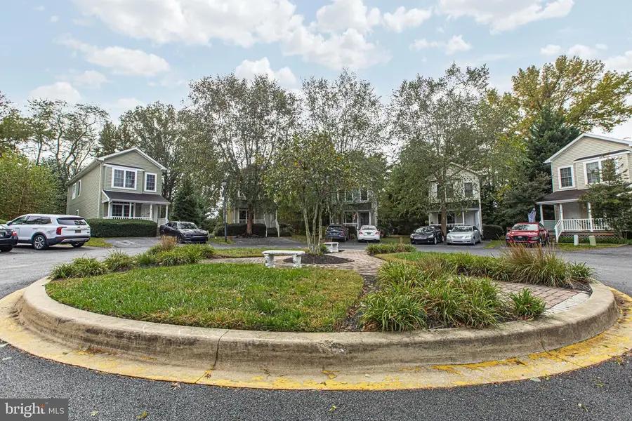 23 Barberry Ct #23, Newark, DE 19702 - Image #2