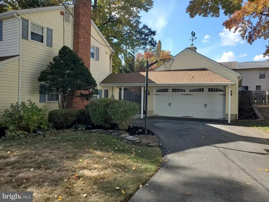 16 Robert Rd, New Castle, DE 19720 - Image #2