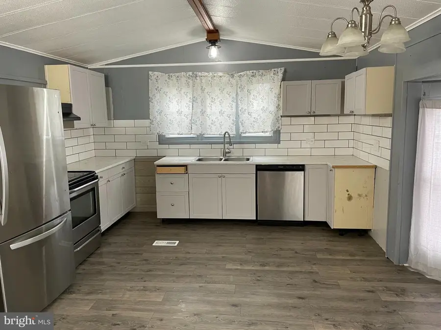 23 Maple Dr #16, Newark, DE 19713 - Image #2