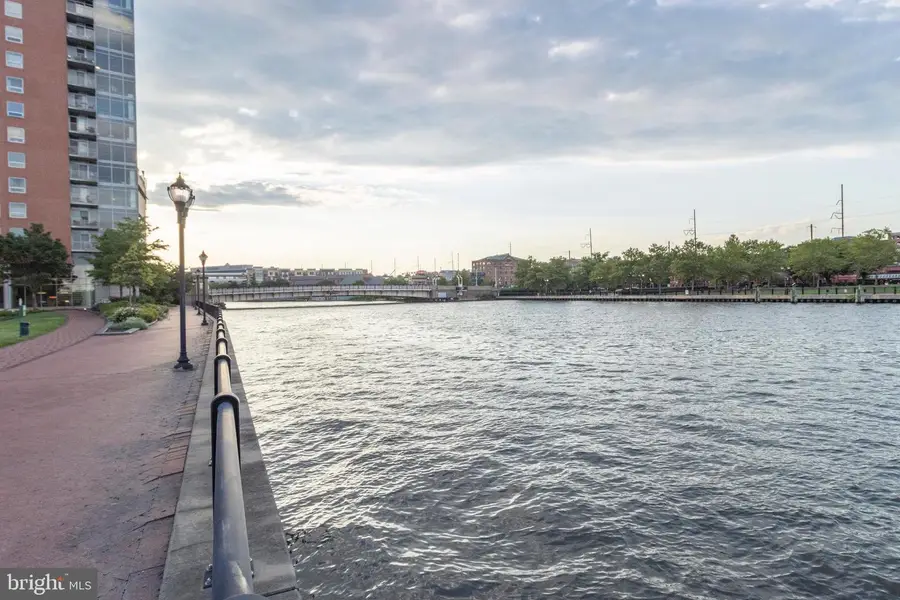 105-unit Christina Landing Dr #903, Wilmington, DE 19801 - Image #2