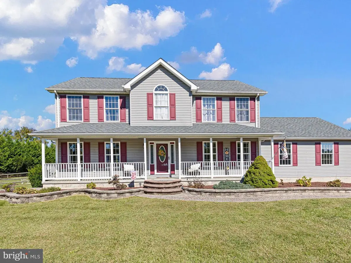 305 Garnet Ln, Smyrna, DE 19977 - Image #1