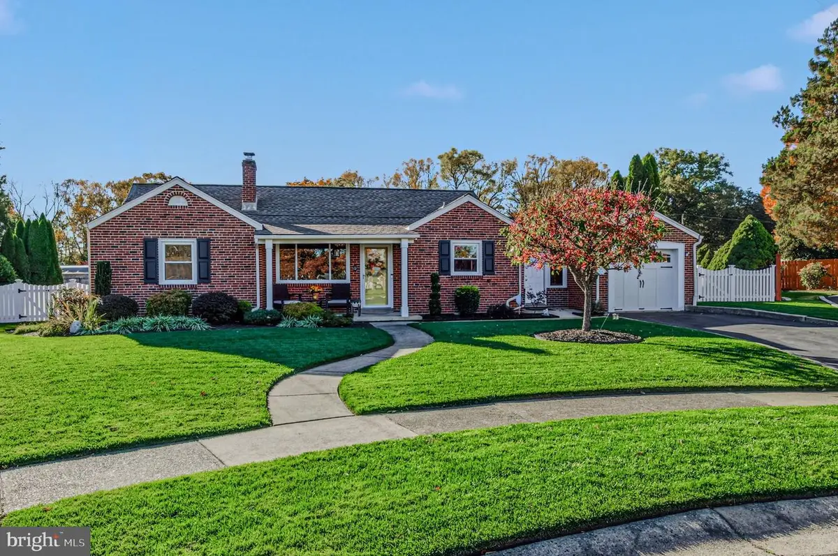 6 Regent Cir, Wilmington, DE 19808 - Image #1