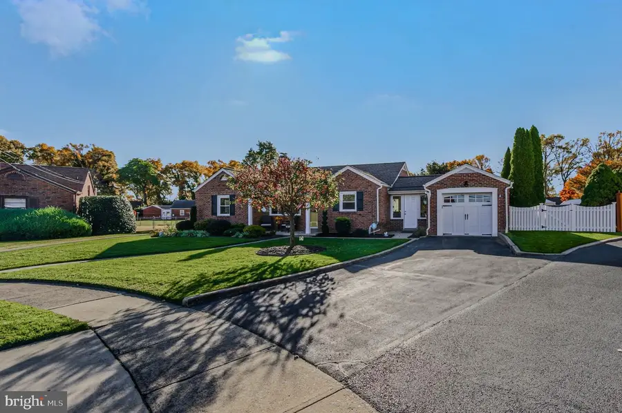 6 Regent Cir, Wilmington, DE 19808 - Image #2
