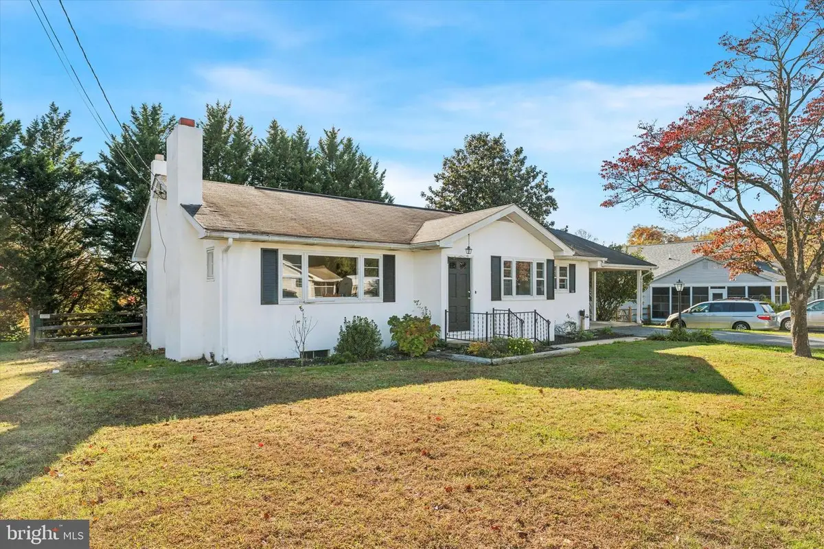 110 N Meadow Dr, Townsend, DE 19734 - Image #1