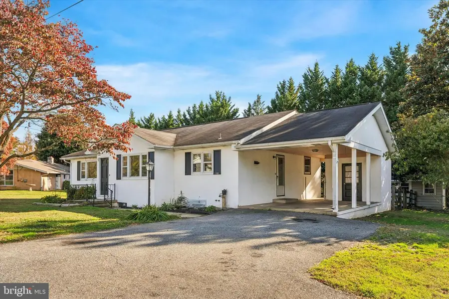 110 N Meadow Dr, Townsend, DE 19734 - Image #2