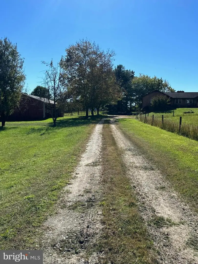 1038 Fieldsboro Rd, Townsend, DE 19734 - Image #2