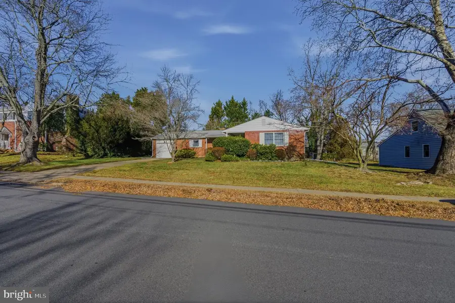 104 Country Club Dr, Newark, DE 19711 - Image #3