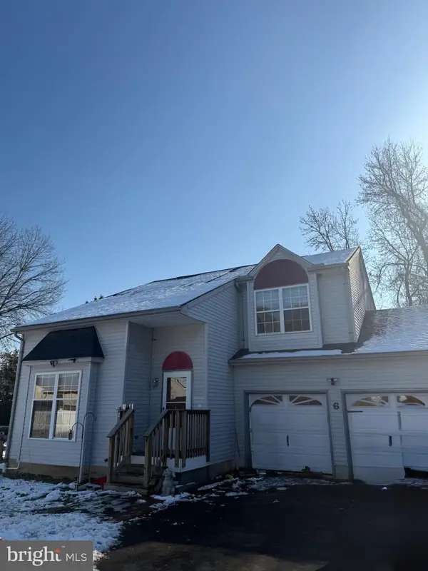 6 Harmony Ct, NEWARK, DE 19711