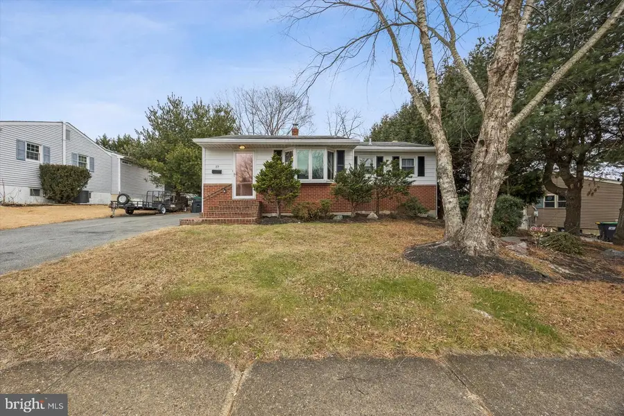 17 Phyllis Dr, Newark, DE 19711 - Image #2