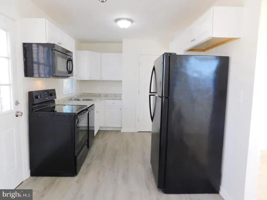 151 W Rutherford Dr, Newark, DE 19711 - Image #3