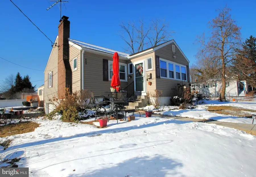 400 W Holly Oak Rd, Wilmington, DE 19809 - #2