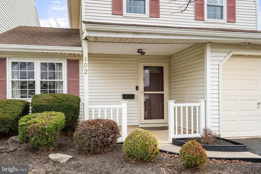 102 Upper Valley Ln, Newark, DE 19711 - Image #2