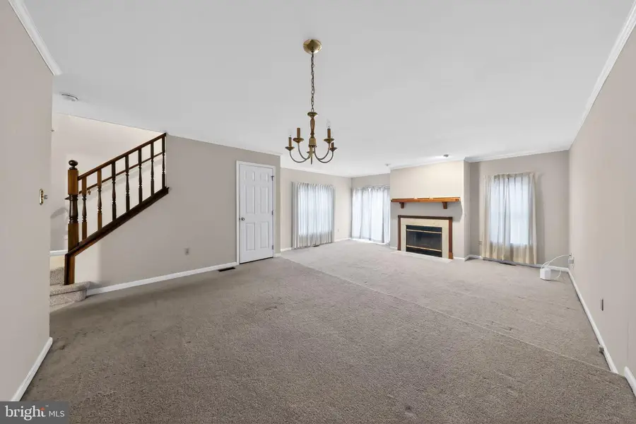 309 Goldsmith Ln, Newark, DE 19702 - Image #2