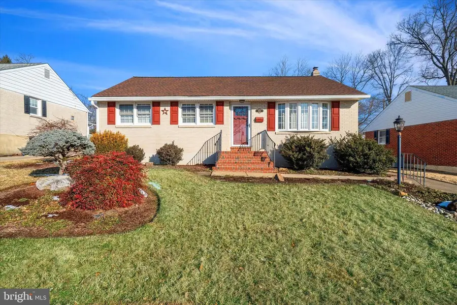 2515 Woodview Dr, Wilmington, DE 19808 - Image #2