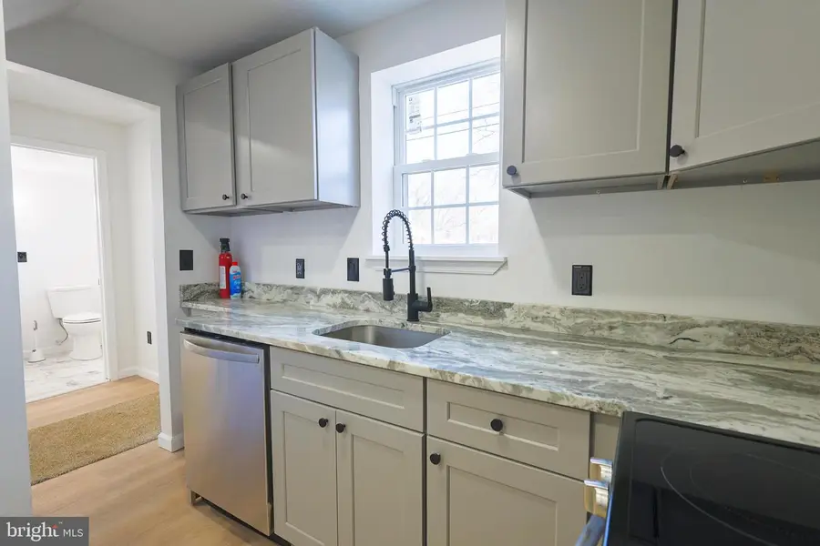 21 N Rodney Dr, Wilmington, DE 19809 - Image #3