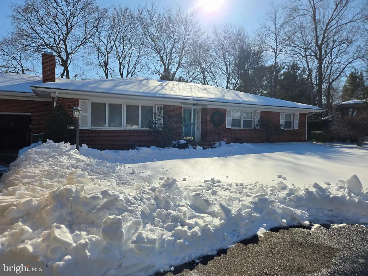 289 W Chestnut Hill Rd, Newark, DE 19713 - Image #1