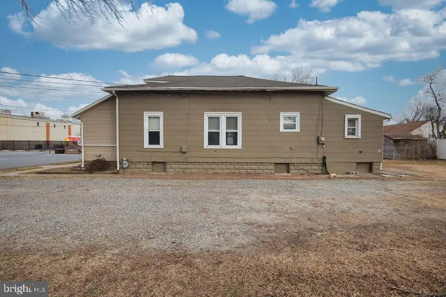 4 Forrest Ave, Wilmington, DE 19805 - #2