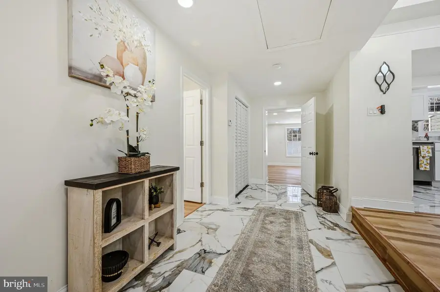 4 Lower Greenbriar Rd, Wilmington, DE 19810 - Image #3