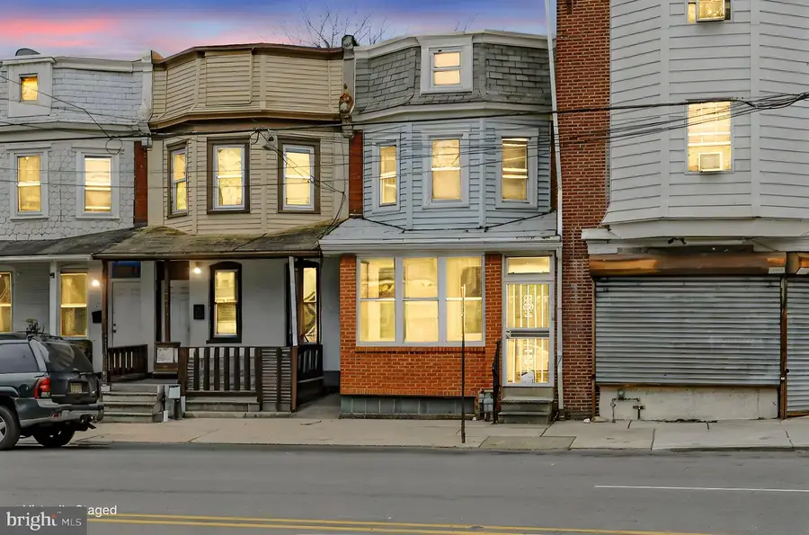 1738 W 4th St, Wilmington, DE 19805 - #2