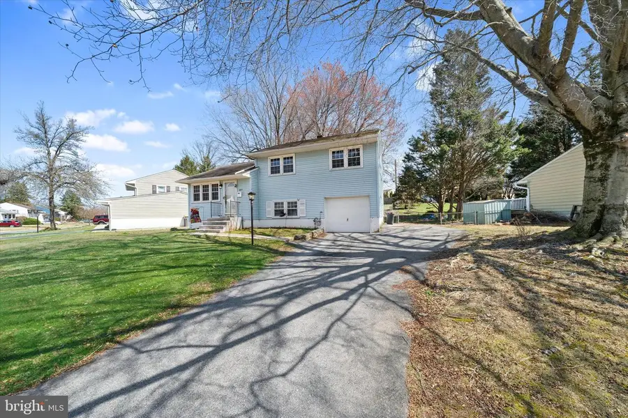 1045 Wagoner Dr, Wilmington, DE 19805 - #2